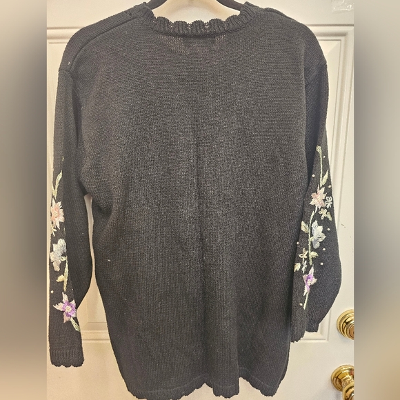 Vintage, knit, black, Victoria, embroidered, casual, sweater, 90s, 2000s, barbie - Picture 8 of 11